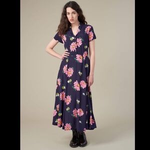 Emily & Fin Adele blue floral midi dress size large / UK 14